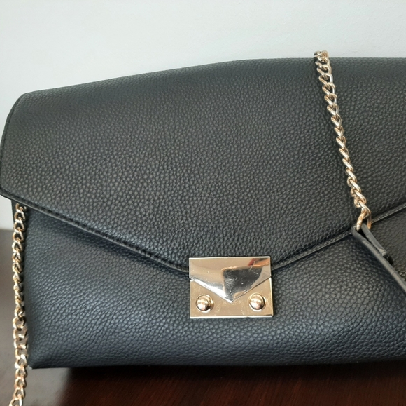 Sold-Black Mango purse - Picture 2 of 4